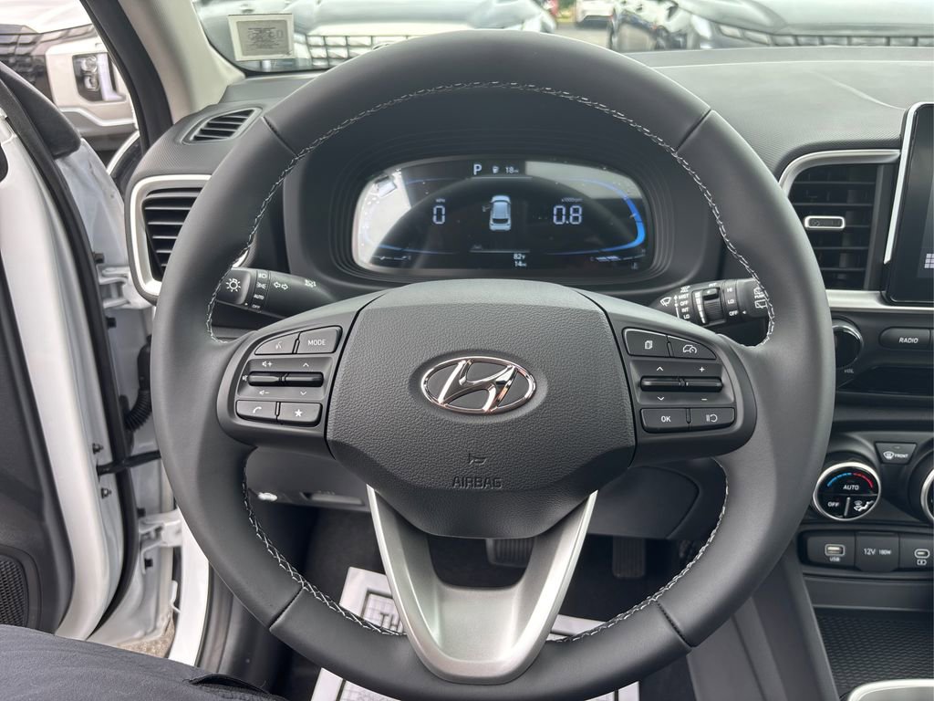 Certified 2025 Hyundai Venue SEL FWD image 14