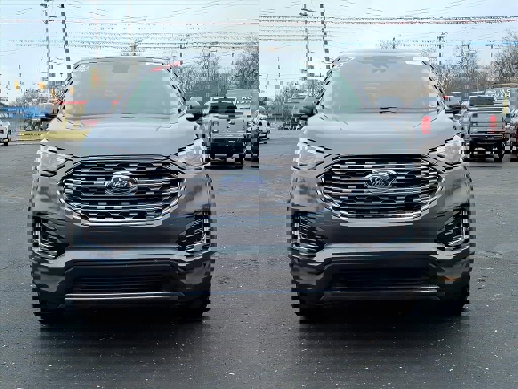 Certified 2022 Ford Edge SEL w/ Convenience Package image 3