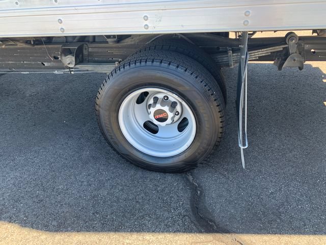 Used 2017 GMC Savana 3500 Extended RWD image 11