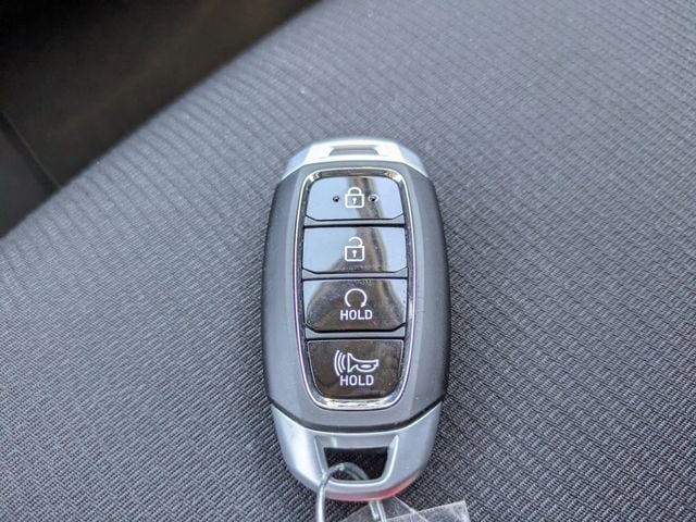 Certified 2026 Hyundai Venue SEL FWD image 29