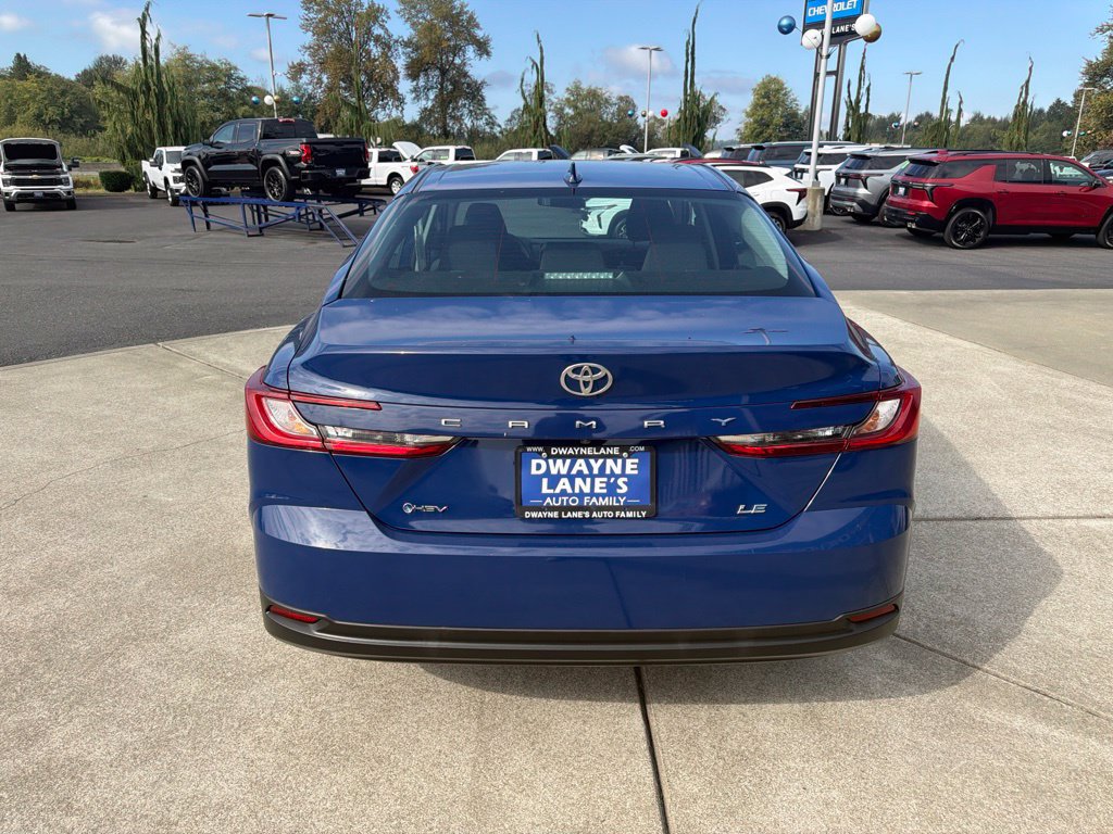 Used 2025 Toyota Camry LE FWD image 5