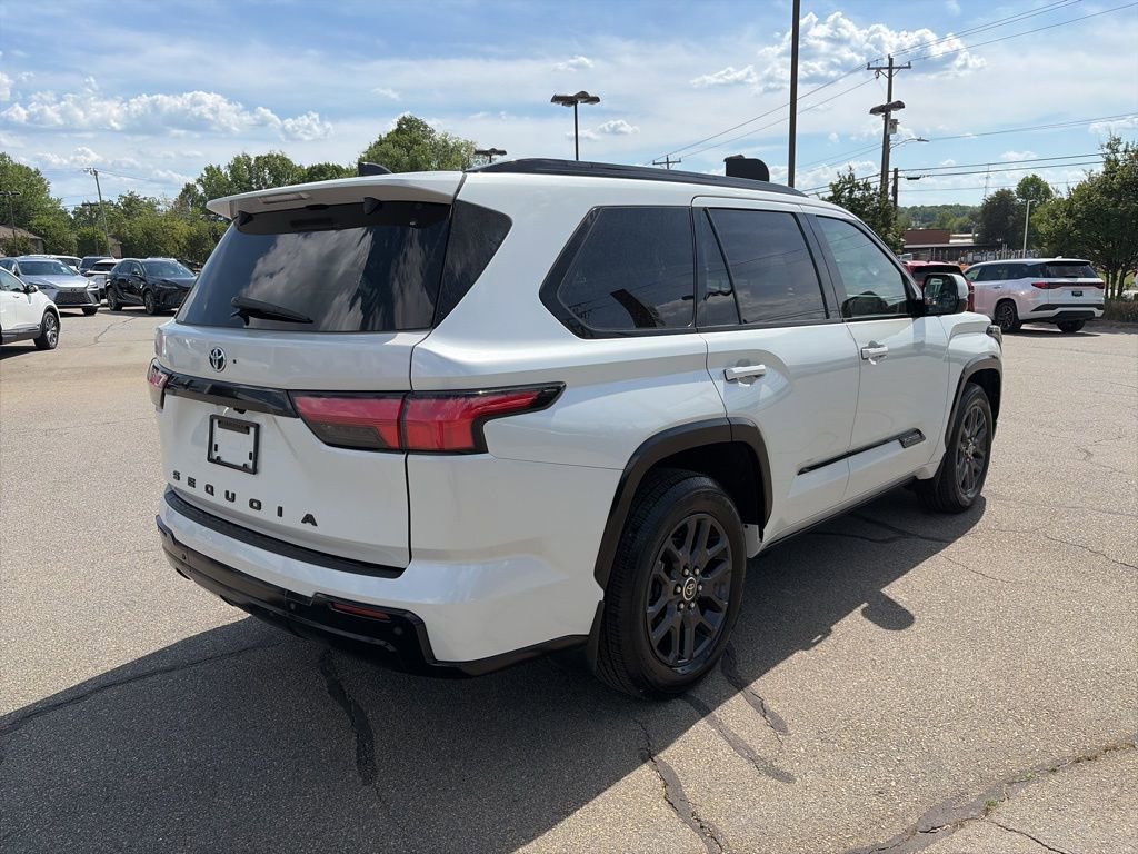 Used 2023 Toyota Sequoia Platinum image 4