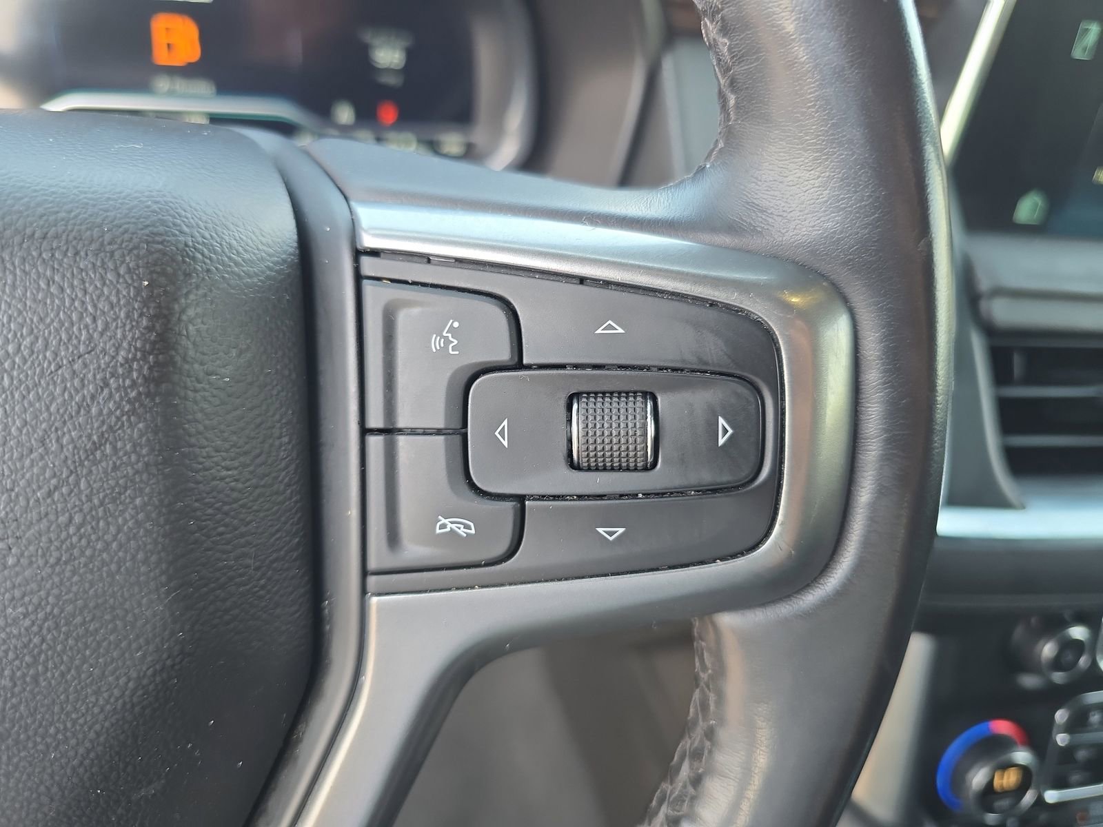 Used 2022 Chevrolet Tahoe LT w/ LT Signature Plus Package image 25