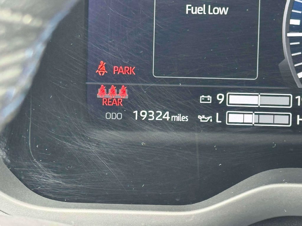 Used 2023 Toyota Tundra Platinum w/ Advanced Package AWD/4WD image 28
