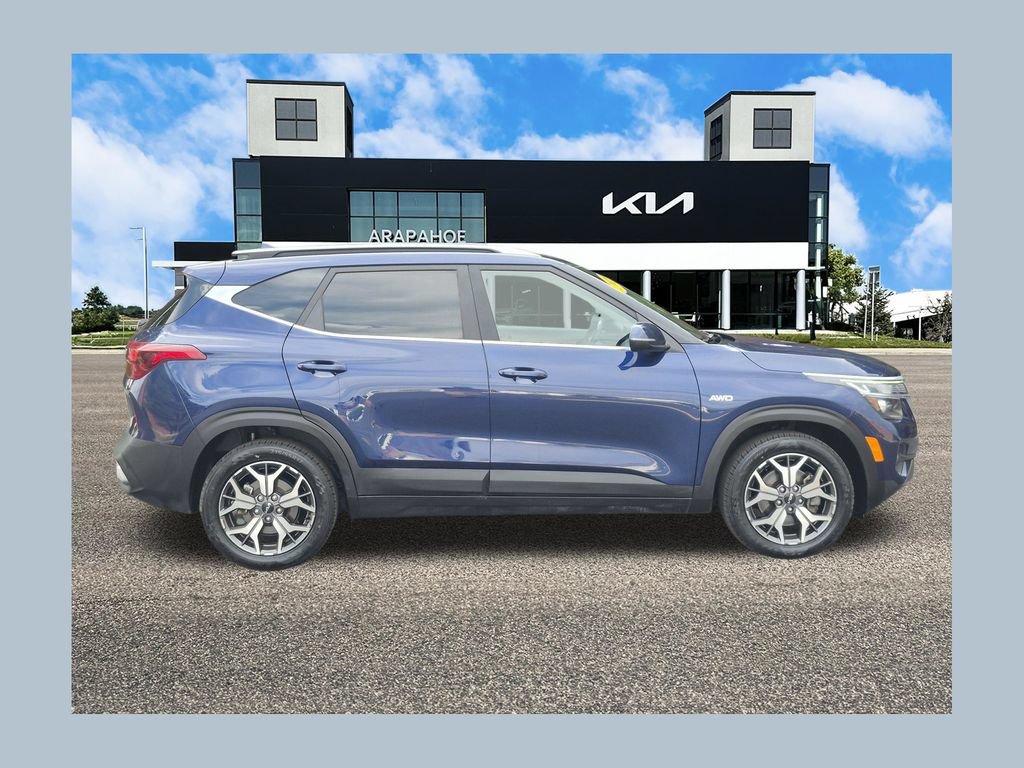 Used 2023 Kia Seltos EX AWD/4WD image 1
