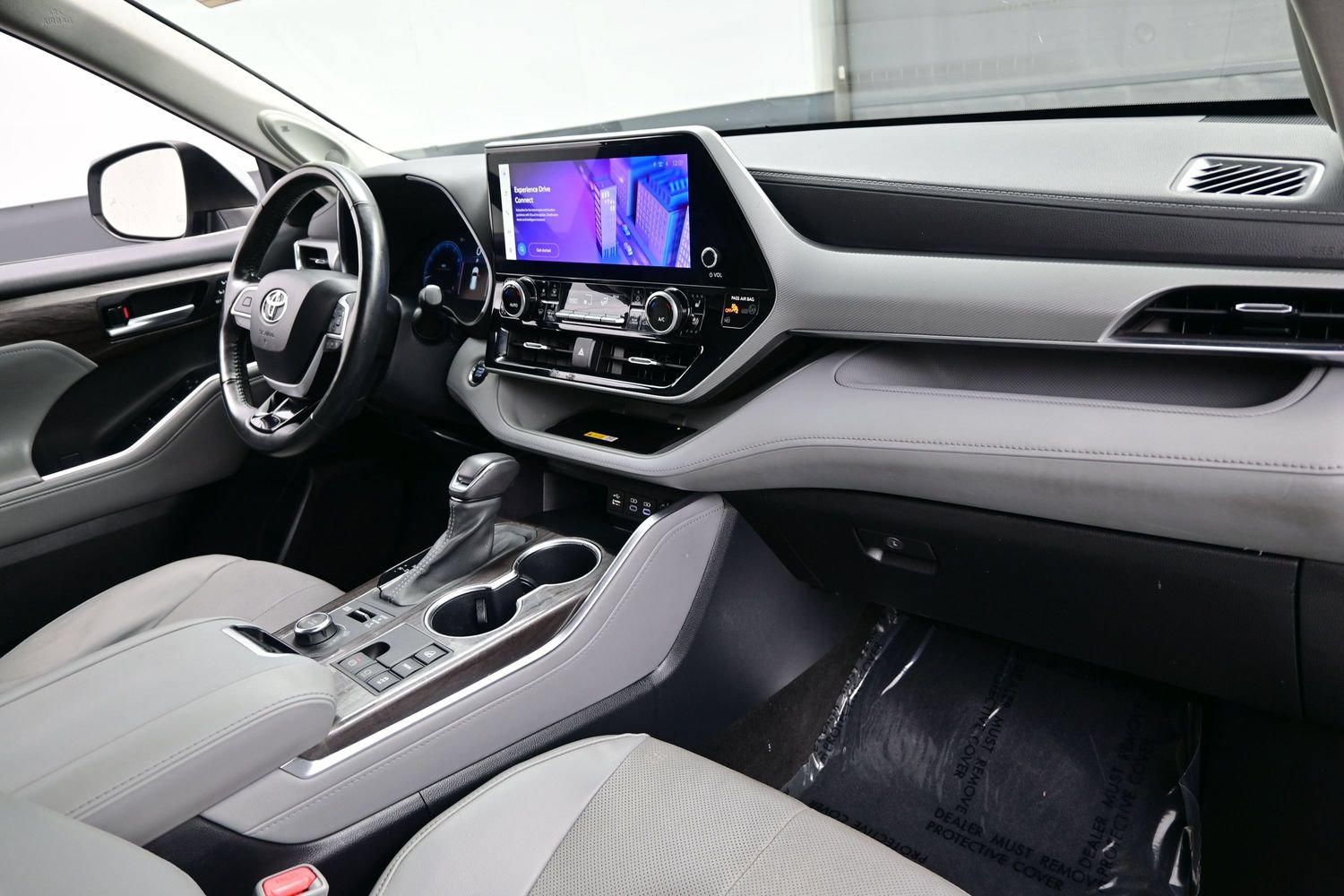 Used 2023 Toyota Highlander Platinum AWD/4WD image 15