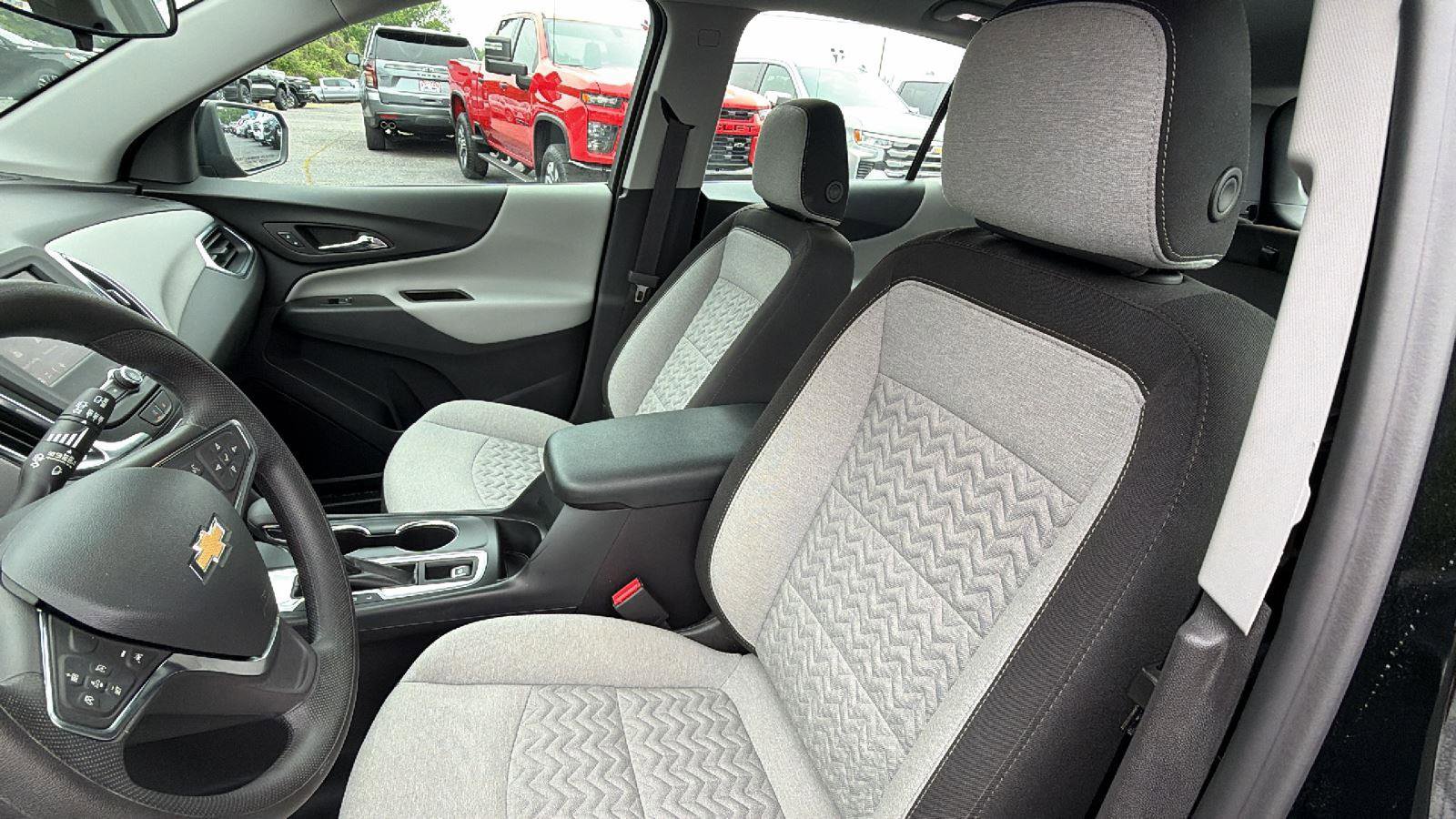 Certified 2024 Chevrolet Equinox LS w/ Midnight Edition FWD image 14