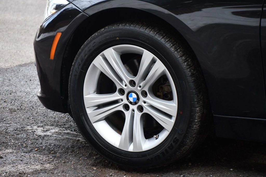 Used 2017 BMW 330i xDrive 330i xDrive image 14