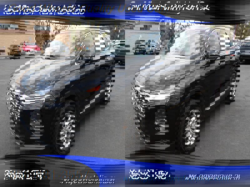 Used 2019 Hyundai Santa Fe SE image 1