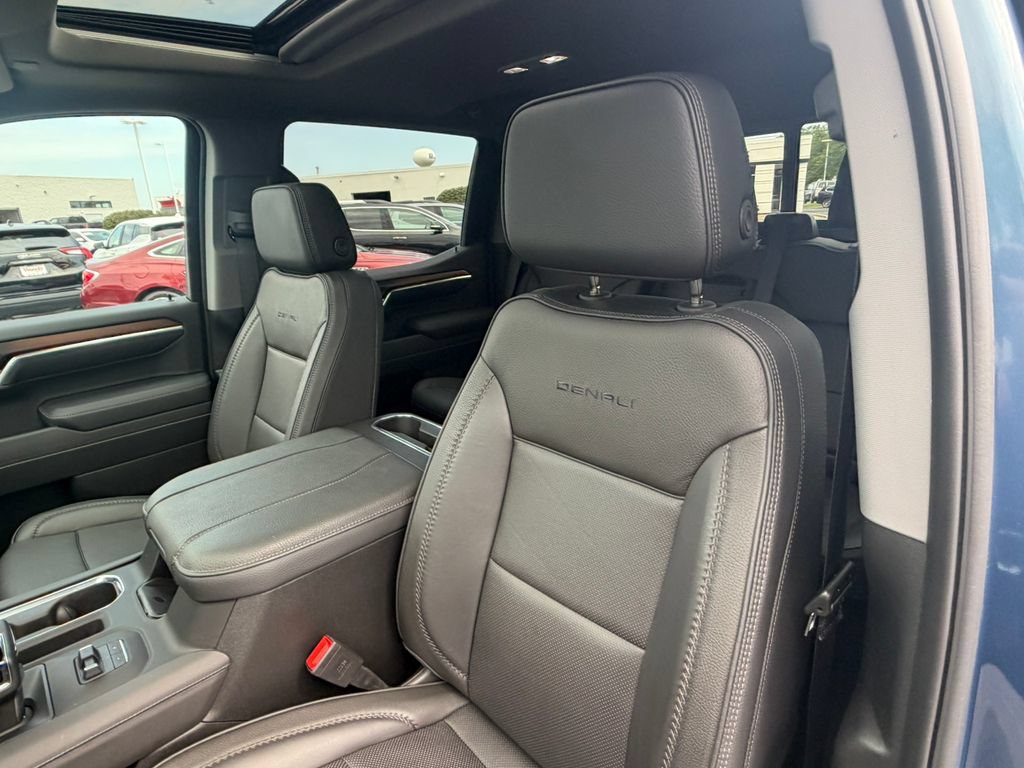 Certified 2025 GMC Sierra 1500 Denali AWD/4WD image 30