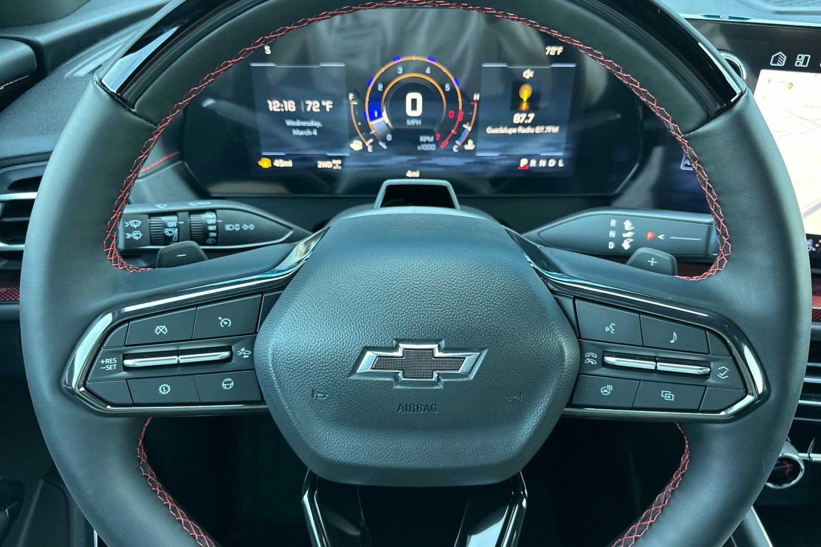 New 2026 Chevrolet Traverse RS image 25