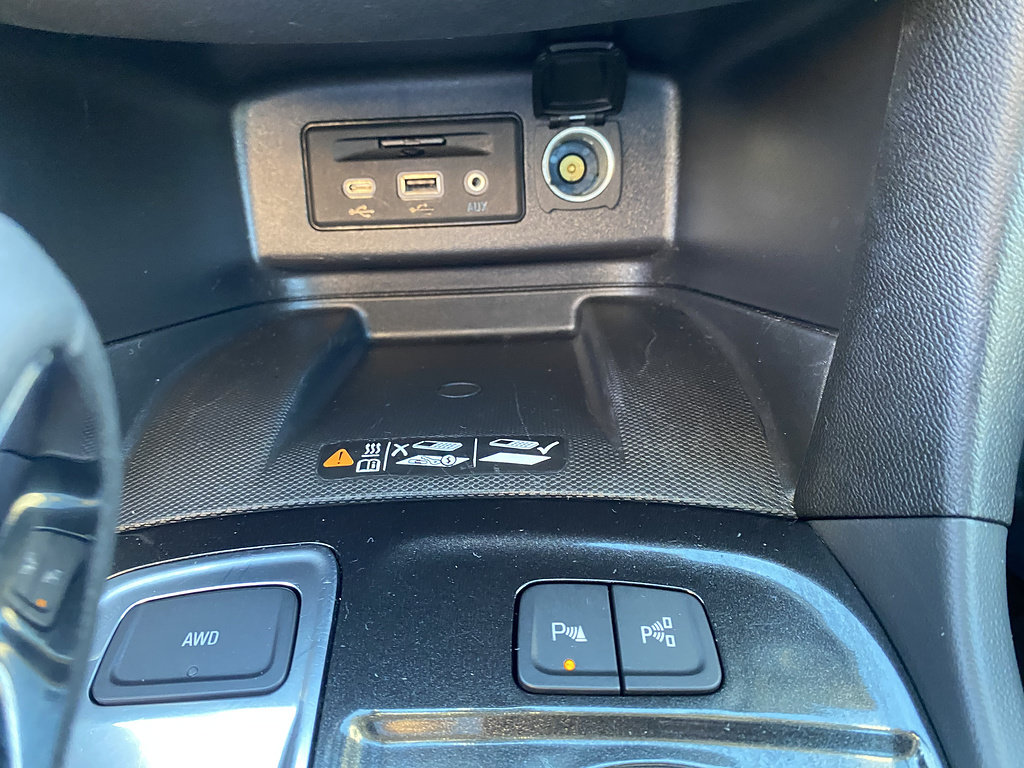 Certified 2024 Chevrolet Equinox Premier AWD/4WD image 21