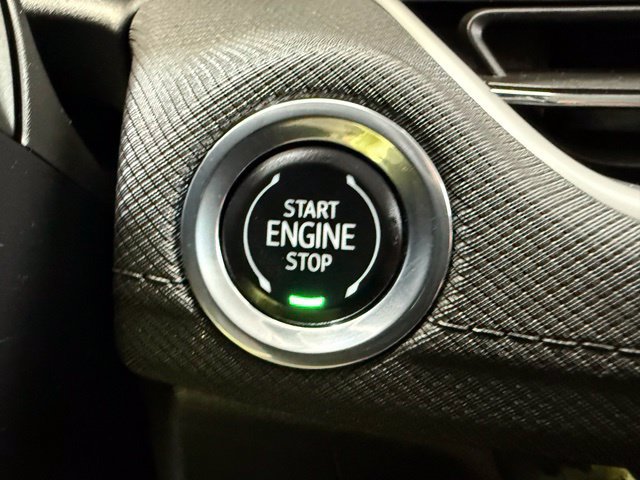 Used 2025 Chevrolet TrailBlazer LT AWD/4WD image 38