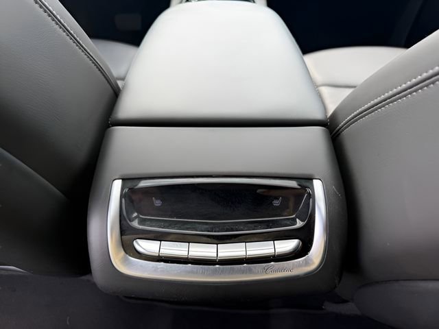 Used 2024 Cadillac XT6 Premium Luxury image 11