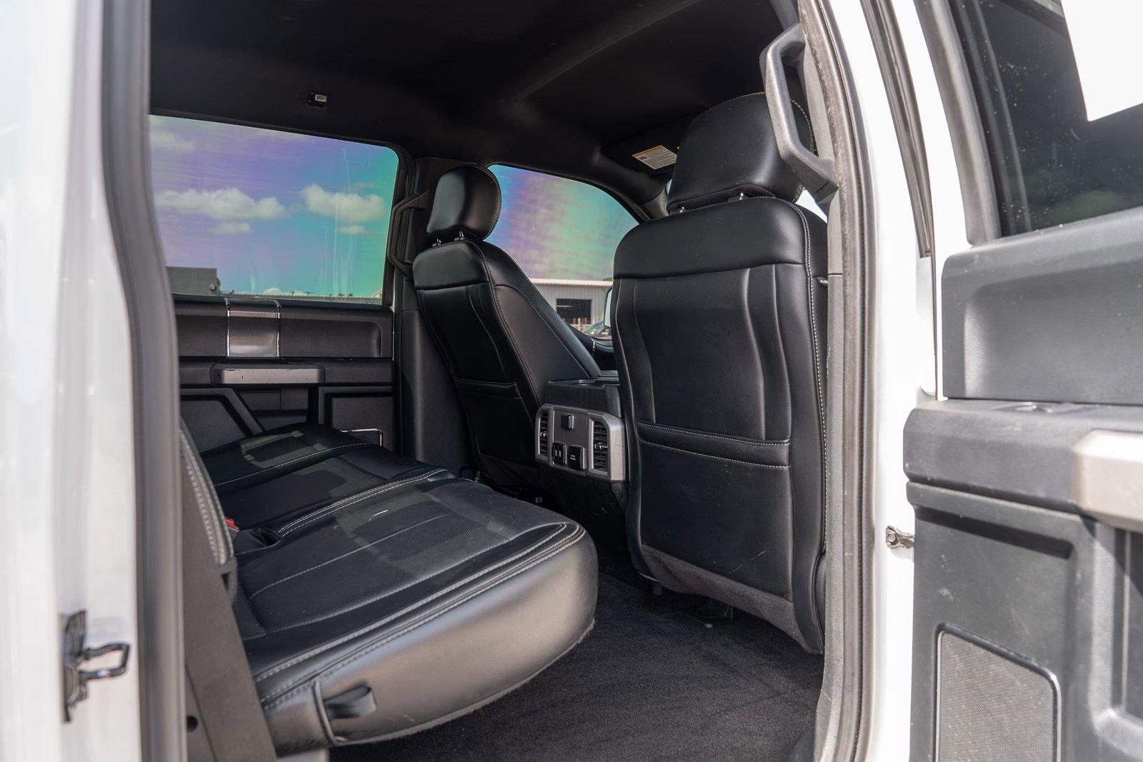 Used 2020 Ford F150 Lariat AWD/4WD image 13