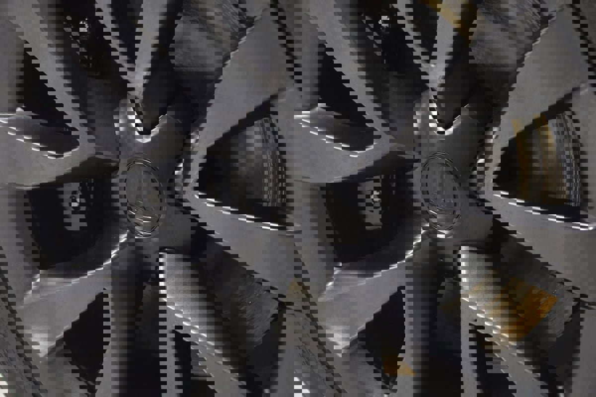 Used 2022 Tesla Model X image 21