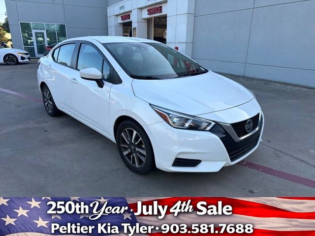 Used 2022 Nissan Versa SV FWD image 1