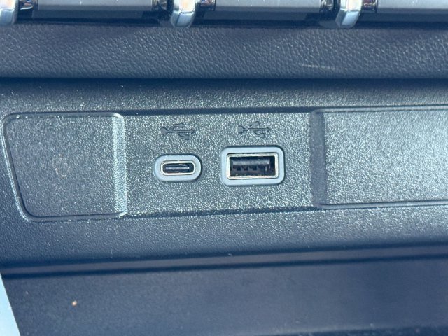 Certified 2025 Chevrolet Colorado ZR2 w/ Technology Package AWD/4WD image 23