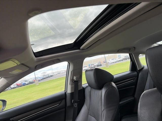 Used 2020 Honda Accord Touring image 26