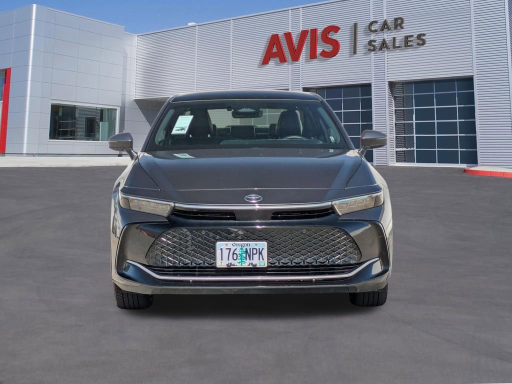 Used 2024 Toyota Crown Limited image 2