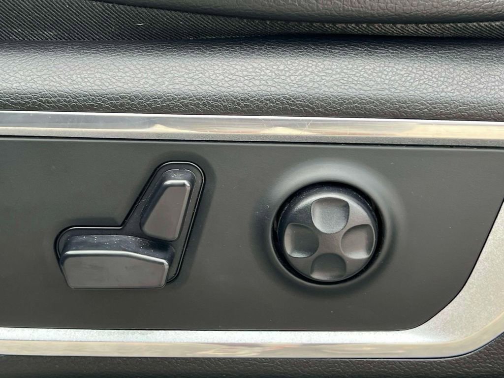 Used 2021 RAM 1500 Laramie AWD/4WD image 21