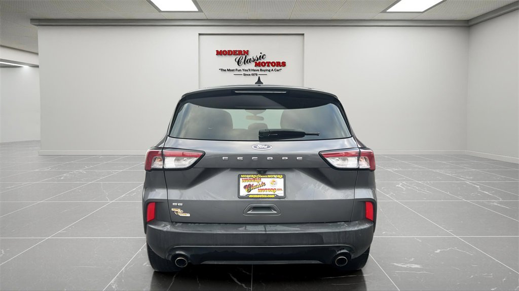 Used 2022 Ford Escape SE w/ SE Sport Appearance Package image 6