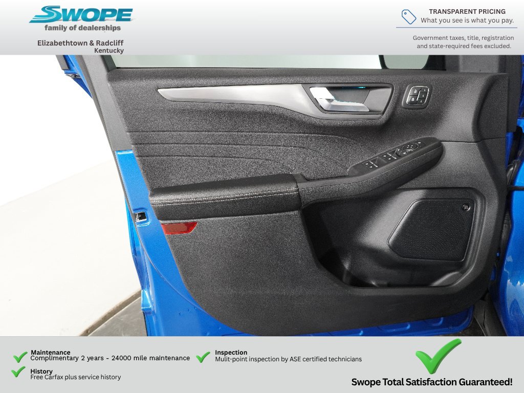 Certified 2021 Ford Escape Titanium AWD/4WD image 13