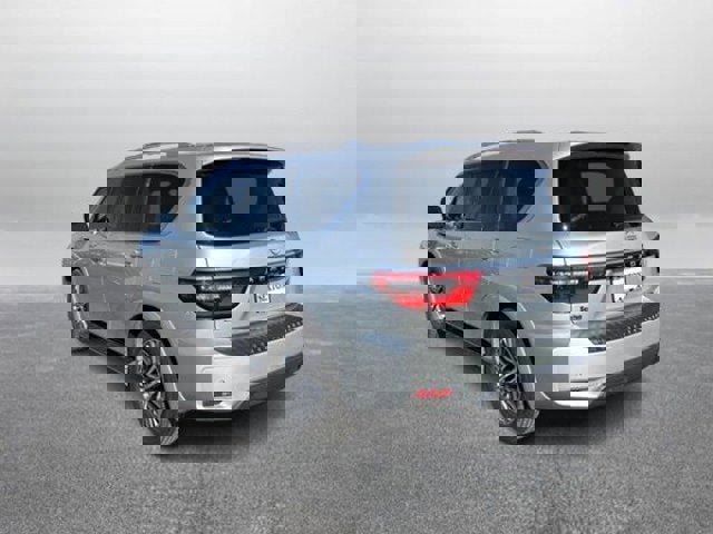 Used 2024 Nissan Armada SL image 7