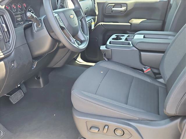 New 2026 Chevrolet Silverado 1500 Custom RWD image 4