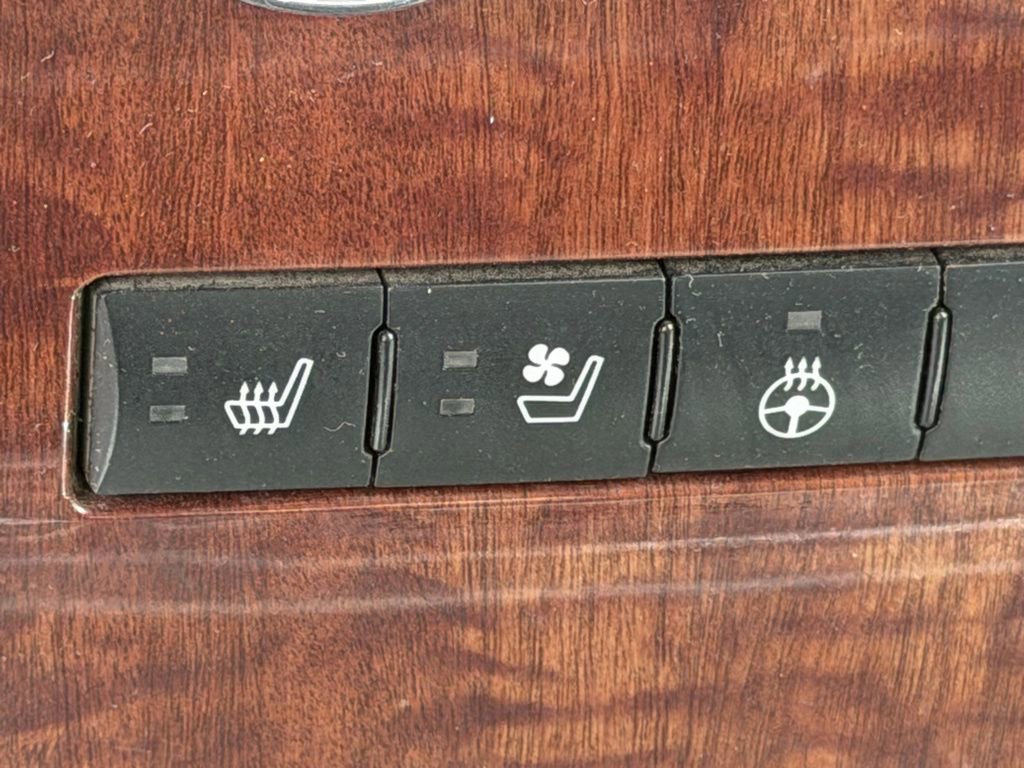 Used 2012 RAM 3500 Laramie image 19