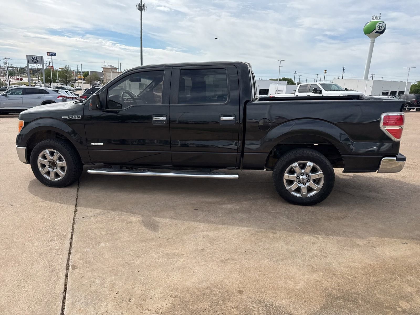 Used 2013 Ford F150 XLT w/ Luxury Equipment Group image 4