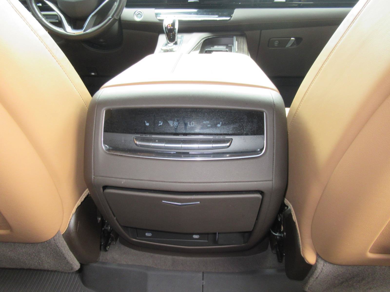 Used 2021 Cadillac Escalade Sport w/ LPO, ONYX Package AWD/4WD image 39