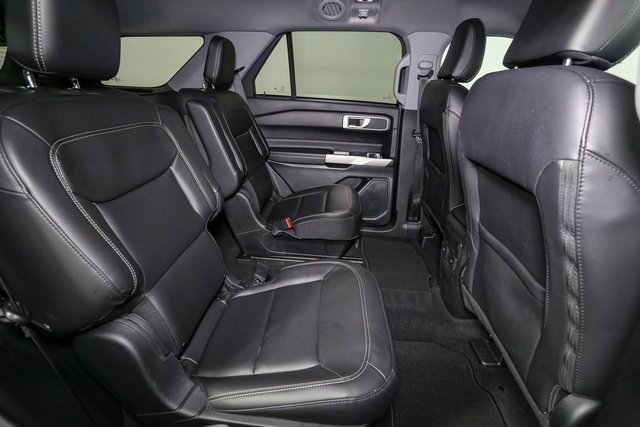 Used 2023 Ford Explorer XLT w/ Equipment Group 202A image 19