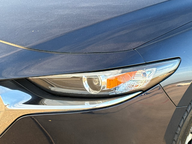 Used 2020 MAZDA MAZDA3 Sedan w/ Select Package FWD image 4
