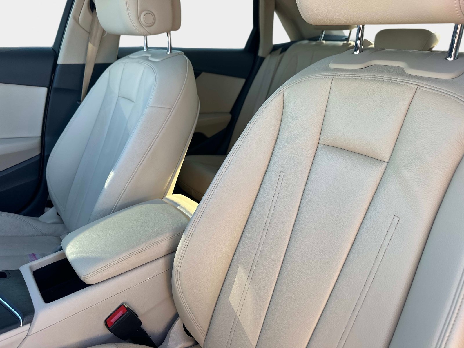 Used 2019 Audi A4 2.0T Premium w/ Convenience Package image 21