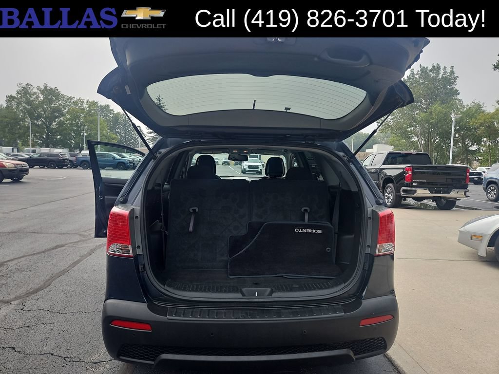 Used 2012 Kia Sorento LX w/ Convenience Pkg FWD image 26