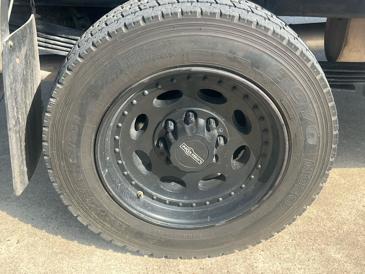 Used 2002 Chevrolet Silverado 2500 LS w/ Off-Road Skid Plate Pkg AWD/4WD image 18