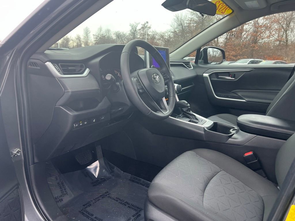 Used 2023 Toyota RAV4 XLE w/ Convenience Package image 13