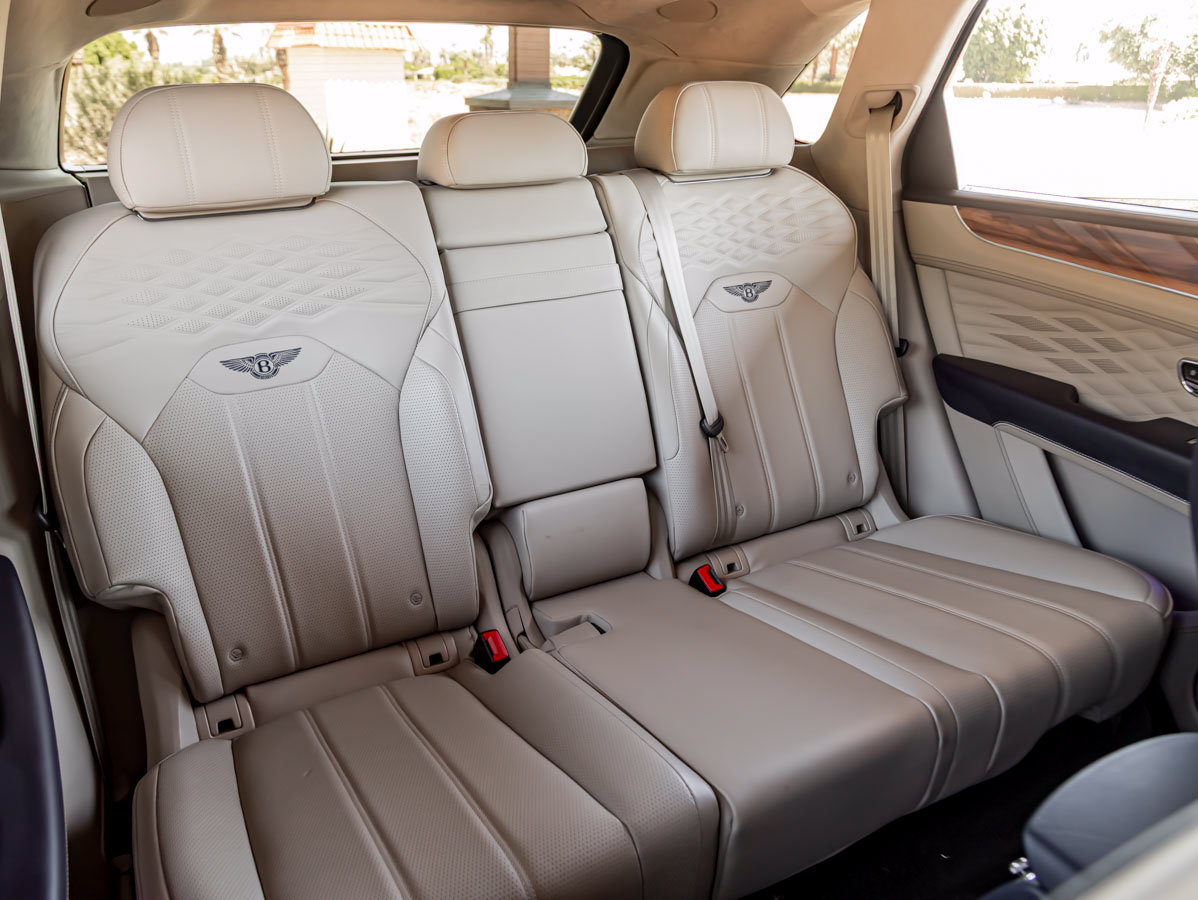 Certified 2024 Bentley Bentayga AWD/4WD image 31