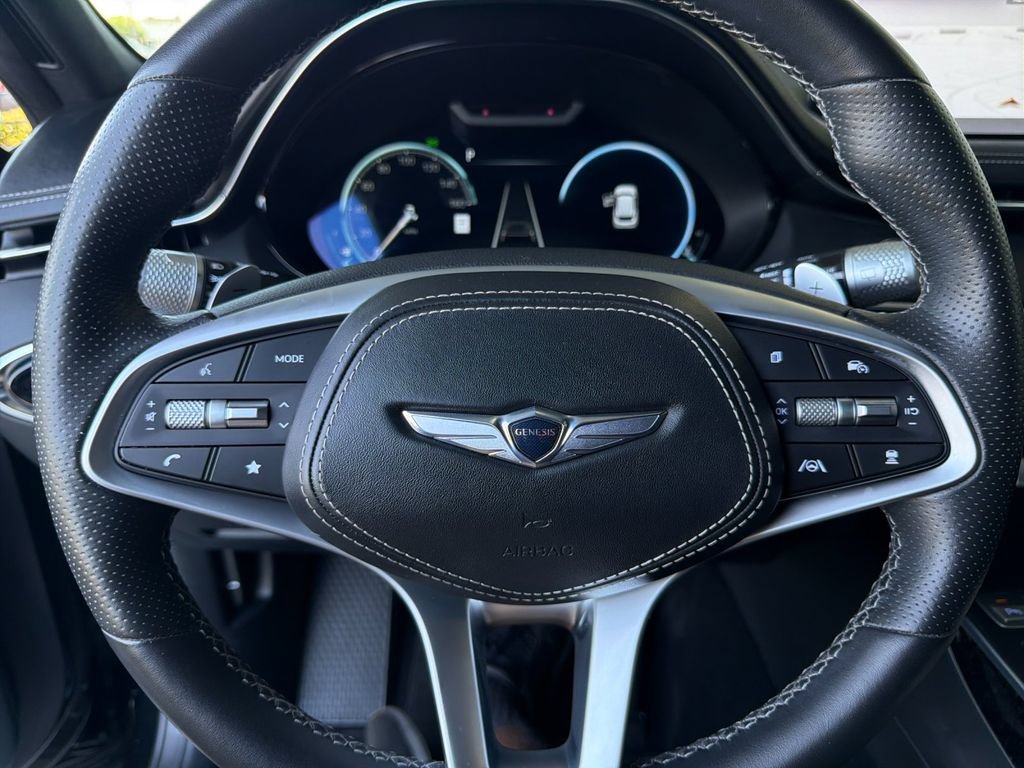 Used 2023 Genesis GV70 3.5T Sport w/ Sport Prestige Package AWD/4WD image 24
