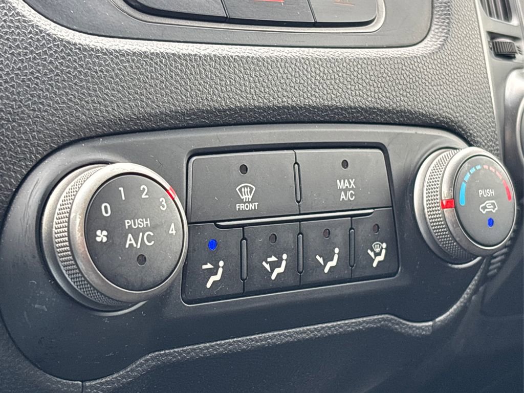 Used 2014 Hyundai Tucson SE image 26