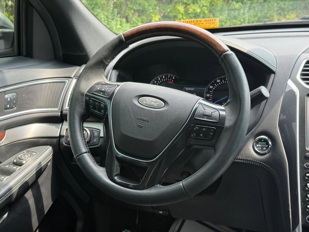 Used 2018 Ford Explorer Platinum AWD/4WD image 19