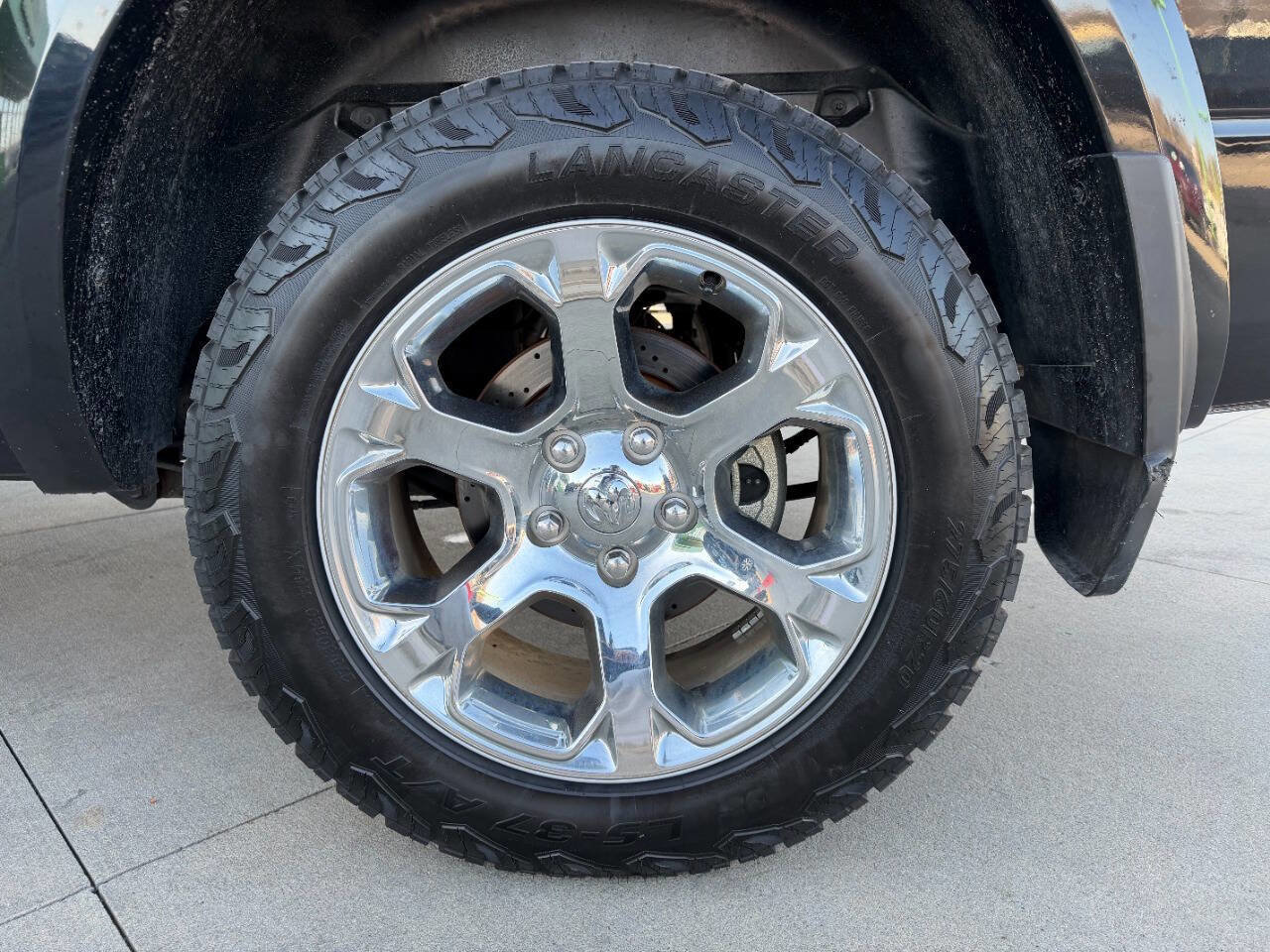 Used 2018 RAM 1500 Laramie AWD/4WD image 51