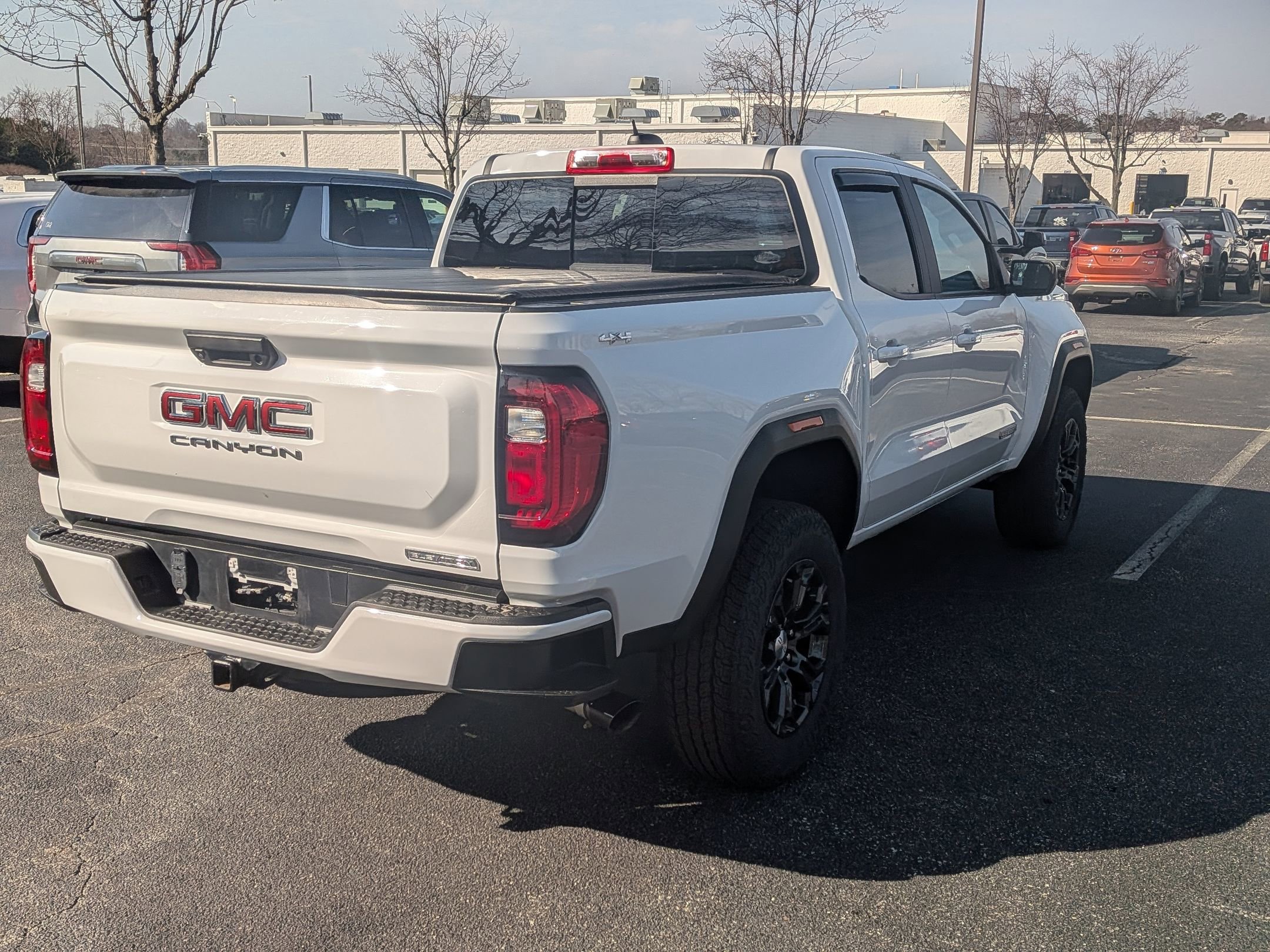 Used 2023 GMC Canyon Elevation w/ Convenience Package image 9