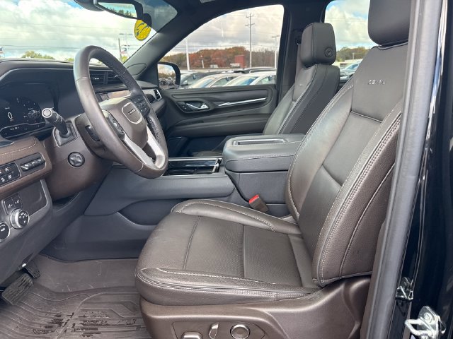 Used 2023 GMC Yukon XL Denali w/ LPO, Floor Liner Package AWD/4WD image 11