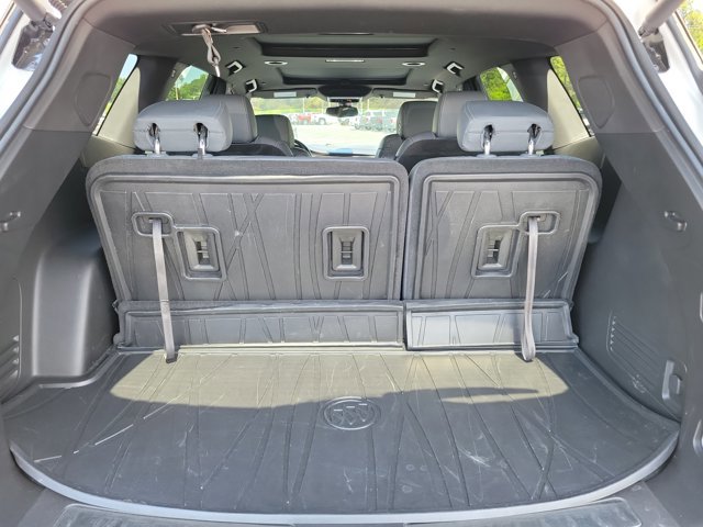 Used 2022 Buick Enclave Essence w/ Experience Buick Package FWD image 8