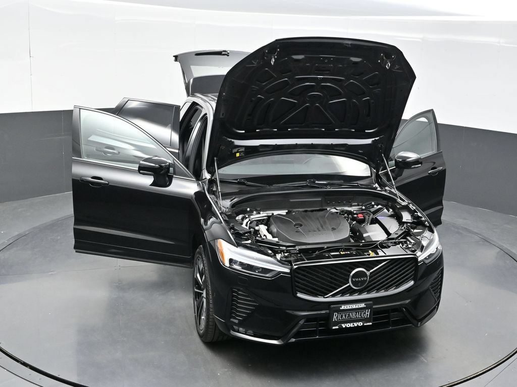 Used 2026 Volvo XC60 B5 Plus AWD/4WD image 39