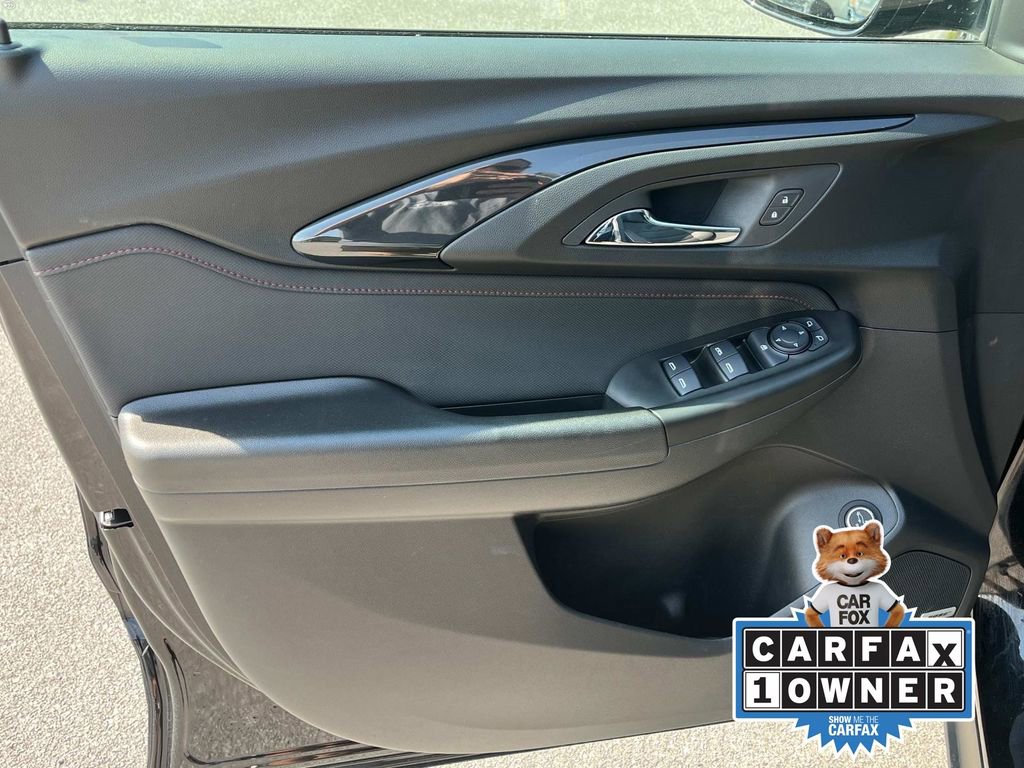 Used 2022 Chevrolet TrailBlazer RS w/ Sun and Liftgate Package image 25