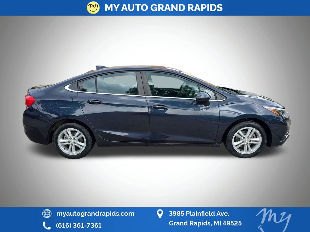 Used 2016 Chevrolet Cruze LT w/ Convenience Package FWD image 8