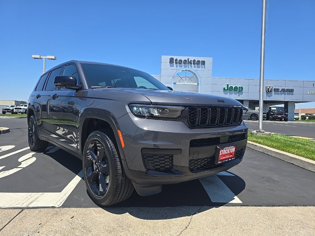 New 2025 Jeep Grand Cherokee L Altitude